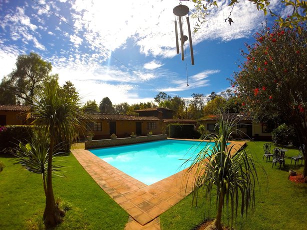Imagen de la piscina del Hotel Villa Patzcuaro Garden and RV Park. Foto 16
