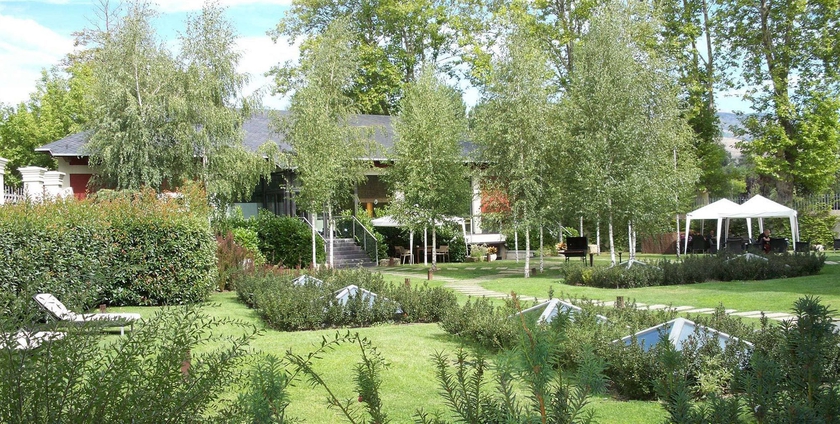 Imagen de los exteriores del Hotel Villa Paulita. Foto 5