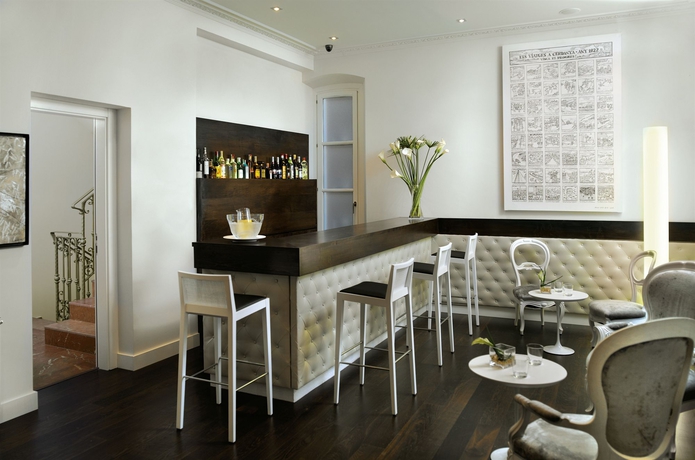 Imagen del bar/restaurante del Hotel Villa Paulita. Foto 2