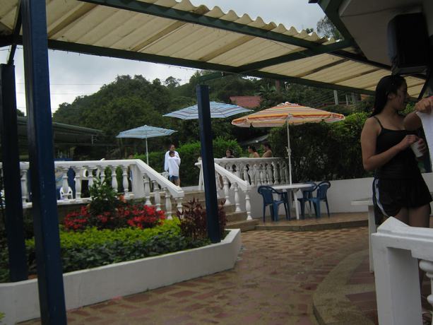 Imagen de la piscina del Hotel Villa Paz. Foto 19