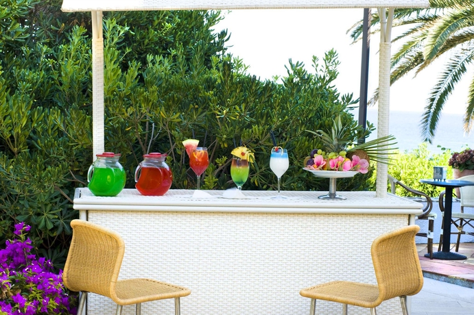 Imagen de los exteriores del Hotel Villa Penelope. Foto 7