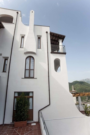 Imagen general del Hotel Villa Piedimonte. Foto 7