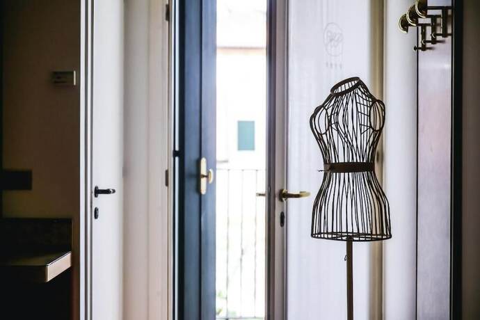 Imagen de la habitación del Hotel Villa Pigalle, Belvedere. Foto 19