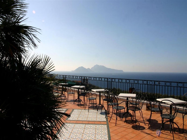 Imagen general del Hotel Villa Pina Antico Francischiello. Foto 2