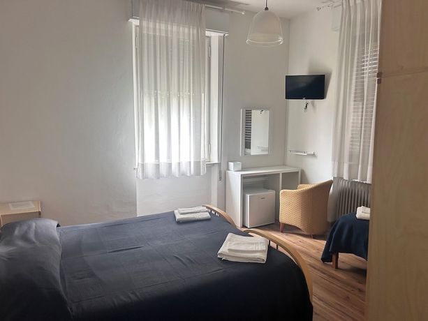 Imagen de la habitación del Hotel Villa Pina. Foto 6