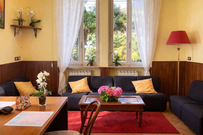 Imagen de los interiores del Hotel Villa Pina. Foto 16