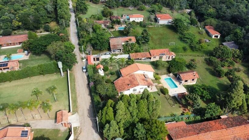 Imagen general del Hotel Villa Pinhais e Eventos. Foto 4