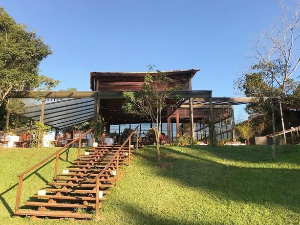 Imagen general del Hotel Villa Pinhais e Eventos. Foto 15
