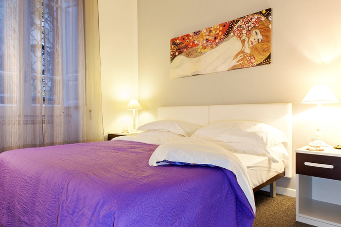 Imagen de la habitación del Hotel Villa Pirandello. Foto 11