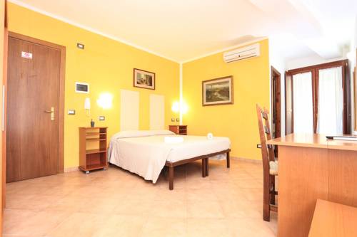 Imagen de la habitación del Hotel Villa Piras. Foto 4