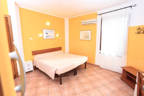 Imagen de la habitación del Hotel Villa Piras. Foto 6