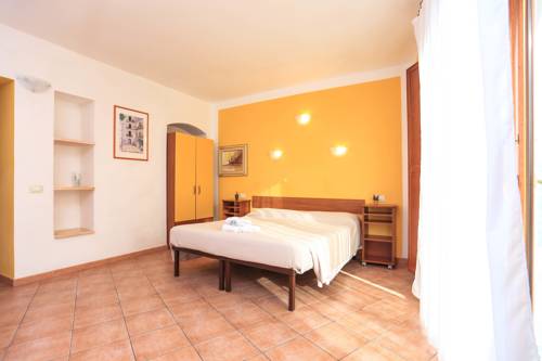 Imagen de la habitación del Hotel Villa Piras. Foto 8