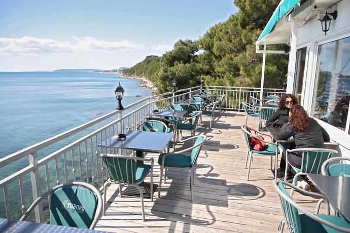 Imagen de los exteriores del Hotel Villa Plazibat. Foto 10