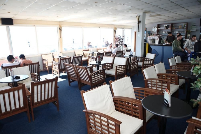 Imagen de los interiores del Hotel Villa Plazibat. Foto 13