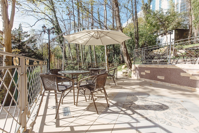 Imagen de los exteriores del Hotel Villa Polianna. Foto 7