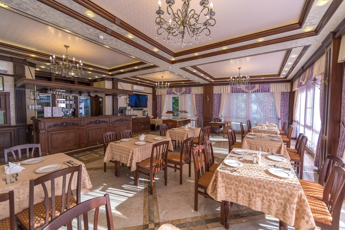 Imagen del bar/restaurante del Hotel Villa Polianna. Foto 4