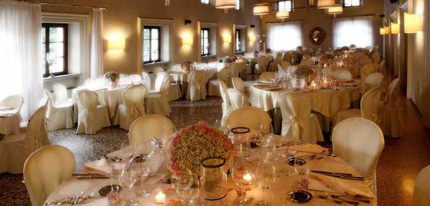 Imagen de la habitación del Hotel Villa Policreti. Foto 12