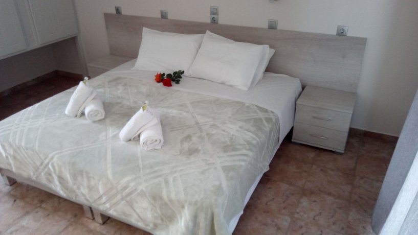 Imagen de la habitación del Hotel Villa Popi. Foto 13