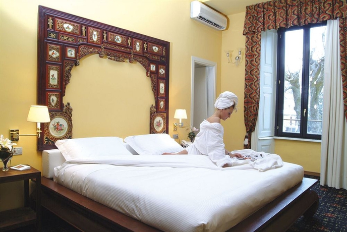 Imagen de la habitación del Hotel Villa Porro Pirelli. Foto 4