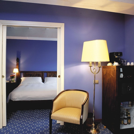 Imagen de la habitación del Hotel Villa Porro Pirelli. Foto 9