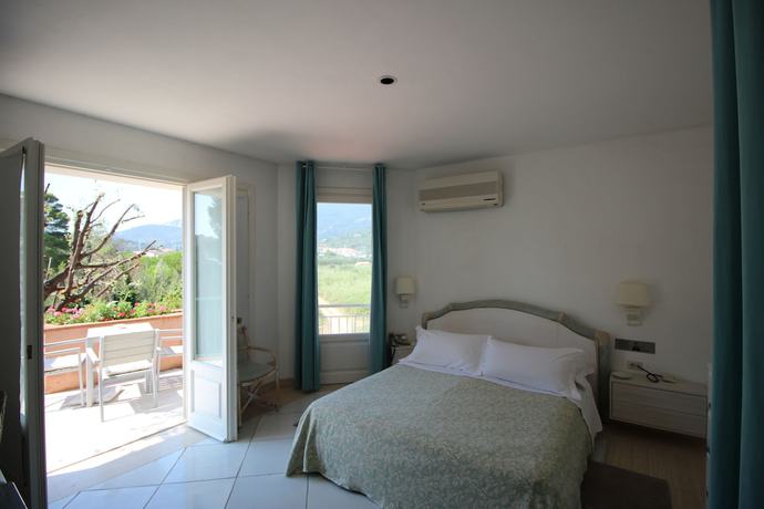 Imagen de la habitación del Hotel Villa Portuso. Foto 15