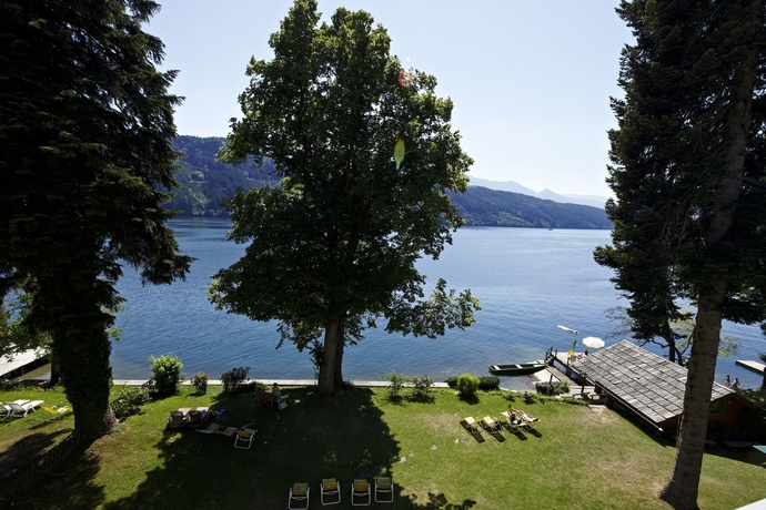 Imagen de los exteriores del Hotel Villa Postillion Am See. Foto 13