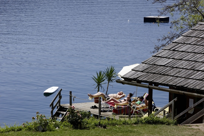 Imagen de la piscina del Hotel Villa Postillion Am See. Foto 18