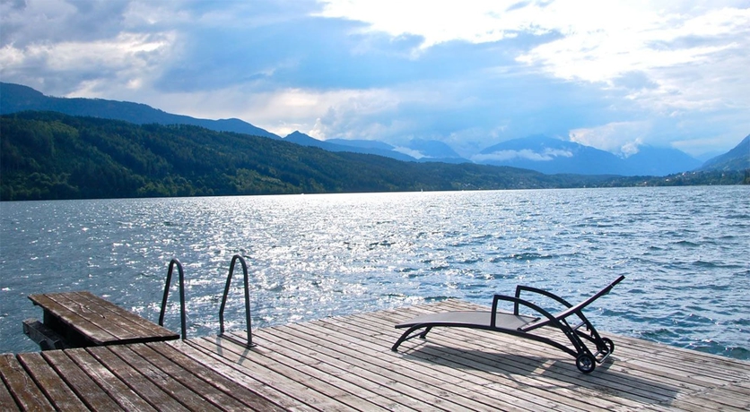 Imagen de la piscina del Hotel Villa Postillion Am See. Foto 19