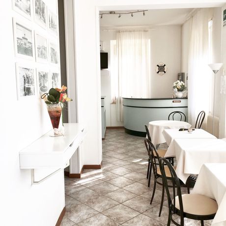 Imagen de los interiores del Hotel Villa Pozzi. Foto 20