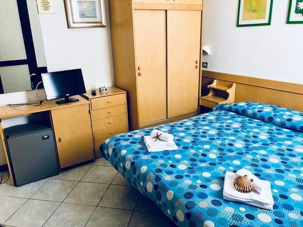 Imagen de la habitación del Hotel Villa Pozzi. Foto 19