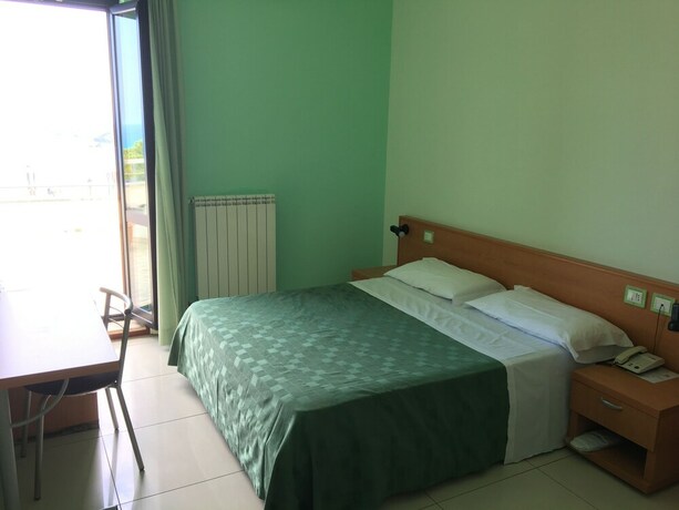 Imagen de la habitación del Hotel Villa Principe. Foto 32