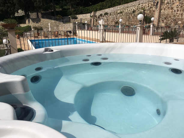 Imagen de los exteriores del Hotel Villa Pulejo. Foto 13