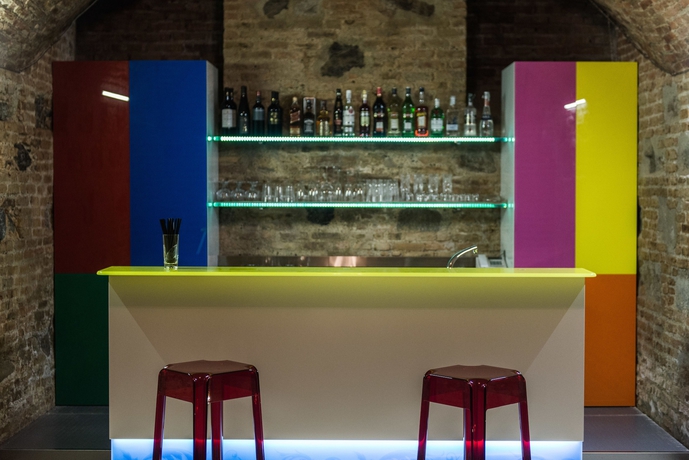 Imagen del bar/restaurante del Hotel Villa Pulejo. Foto 4