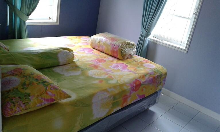 Imagen de la habitación del Hotel Villa Puncak Resort. Foto 14