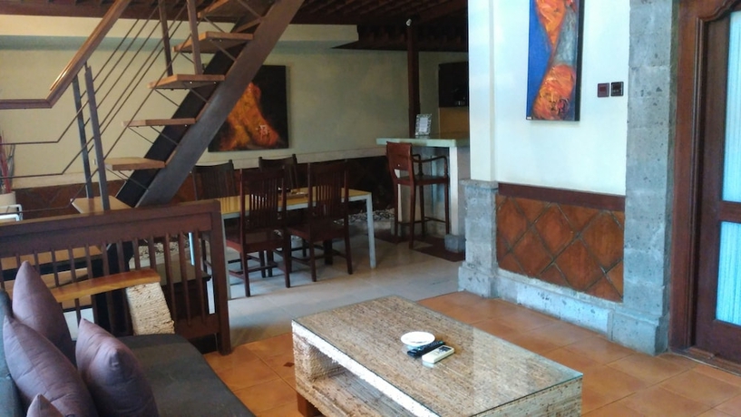 Imagen de la habitación del Hotel Villa Puri Ayu. Foto 5