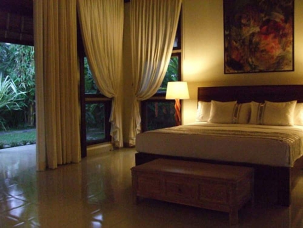 Imagen de la habitación del Hotel Villa Puri Darma Agung. Foto 5
