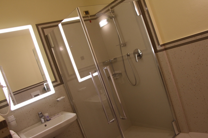 Imagen de la habitación del Hotel Villa Quaranta Tommasi Wine and Spa. Foto 5