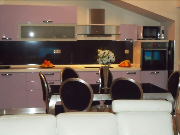 Imagen de la habitación del Hotel Villa Queen. Foto 8