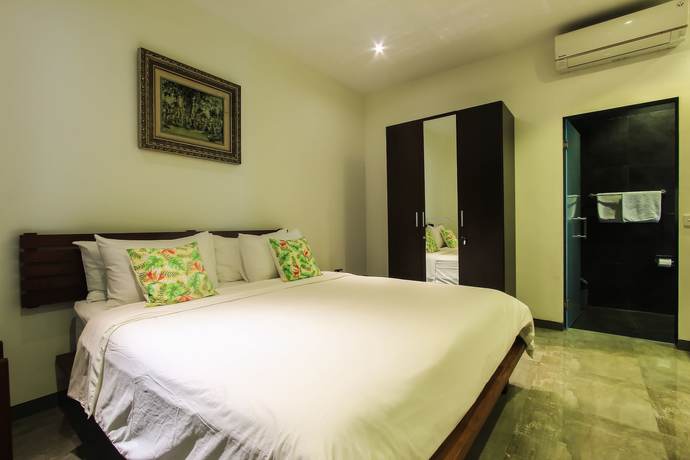 Imagen de la habitación del Hotel Villa Rainbow Runner. Foto 18