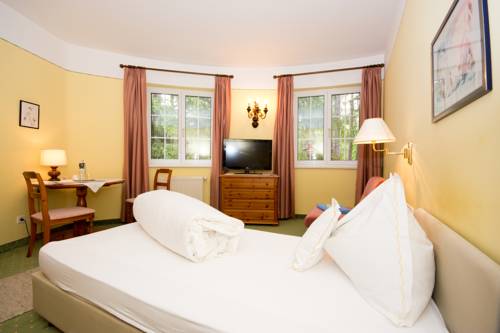 Imagen de la habitación del Hotel Villa Rainer. Foto 4