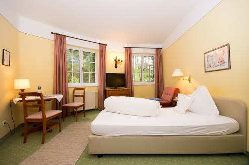 Imagen de la habitación del Hotel Villa Rainer. Foto 10