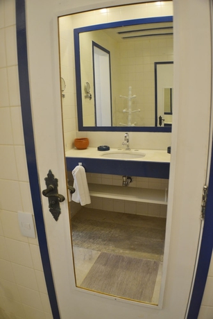 Imagen de la habitación del Hotel Villa Raphael. Foto 10