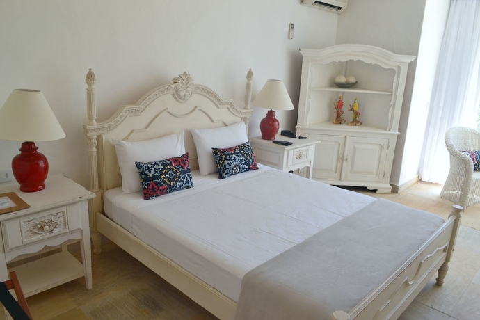 Imagen de la habitación del Hotel Villa Raphael. Foto 13