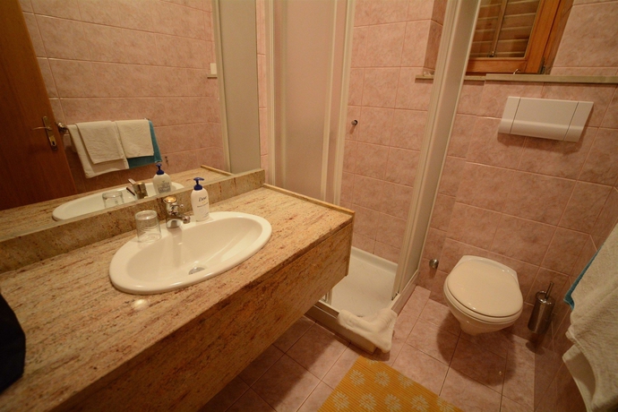 Imagen de la habitación del Hotel Villa Ratac. Foto 7