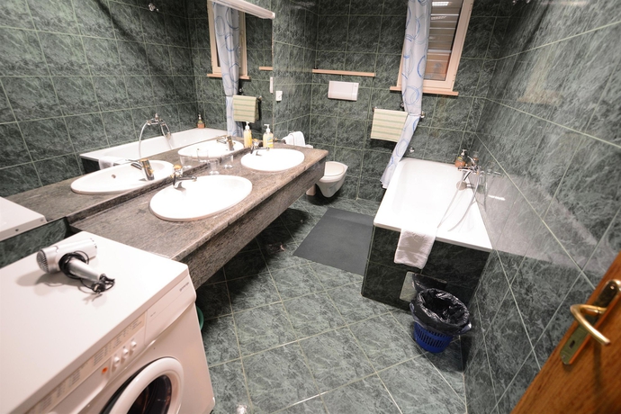 Imagen de la habitación del Hotel Villa Ratac. Foto 12