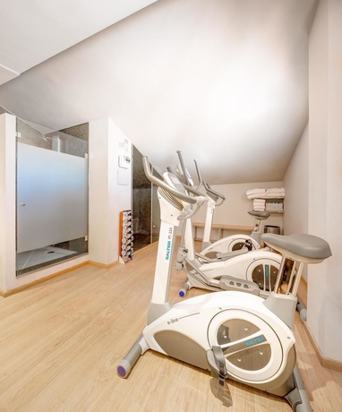 Imagen de los interiores del Hotel Villa Real. Foto 16