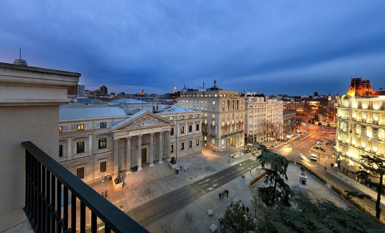 Imagen de los exteriores del Hotel Villa Real. Foto 14