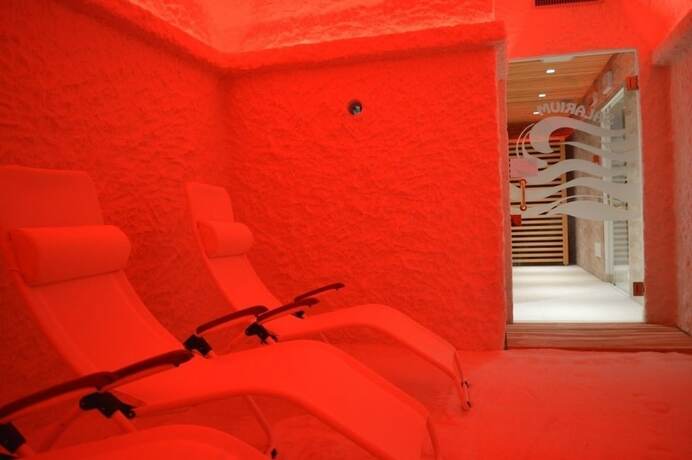 Imagen de la piscina del Hotel Villa Regina, Levico Terme. Foto 30
