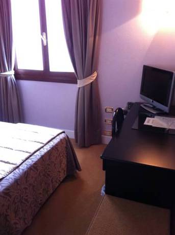 Imagen de la habitación del Hotel Villa Regina Margherita. Foto 12