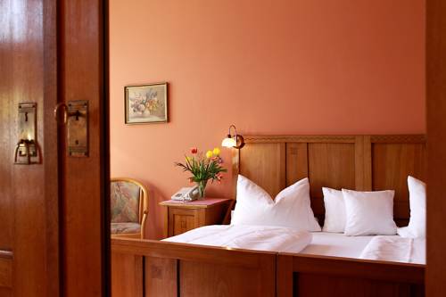 Imagen de la habitación del Hotel Villa Rein. Foto 5